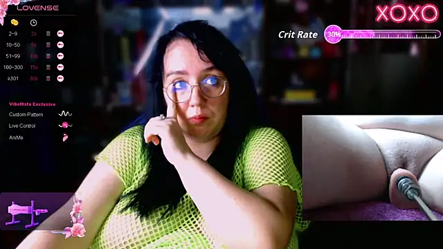 Snapshot of LeonaHarrison chatting on 10/28/25, 06:51 LeonaHarrison online show from 10/28/25, 06:51