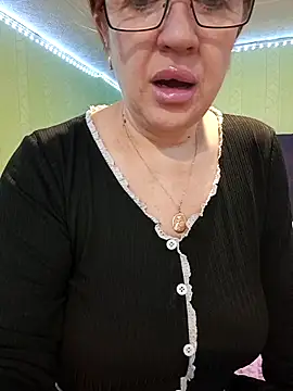 KiraXTender online show from 03/11/26, 11:54