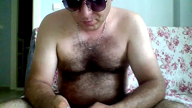 Snapshot of fraud705 chatting on 07/04/26, 03:49 fraud705 online show from 07/04/26, 03:49