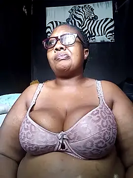 Snapshot of YELLOW_BONE chatting on 03/14/25, 09:35 YELLOW BONE online show from 03/14/25, 09:35