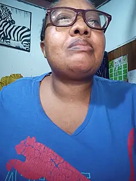 Snapshot of YELLOW_BONE chatting on 07/03/26, 08:15 YELLOW BONE online show from 07/03/26, 08:15