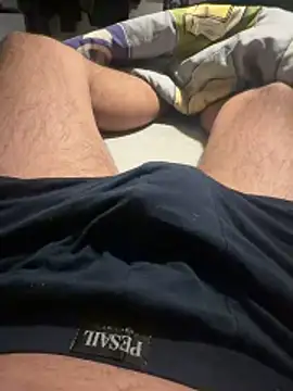 spritzerboy23 online show from 12/21/25, 10:43