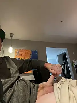 Snapshot of b1gd1ckg1nger86 chatting on 12/01/24, 11:31 b1gd1ckg1nger86 online show from 12/01/24, 11:31