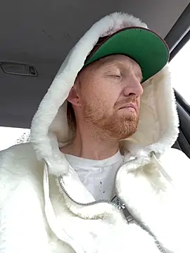 Snapshot of b1gd1ckg1nger86 chatting on 12/31/24, 06:13 b1gd1ckg1nger86 online show from 12/31/24, 06:13