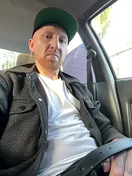 Snapshot of b1gd1ckg1nger86 chatting on 12/27/24, 12:07 b1gd1ckg1nger86 online show from 12/27/24, 12:07