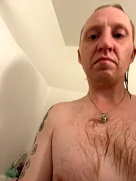 Snapshot of b1gd1ckg1nger86 chatting on 12/05/25, 12:48 b1gd1ckg1nger86 online show from 12/05/25, 12:48