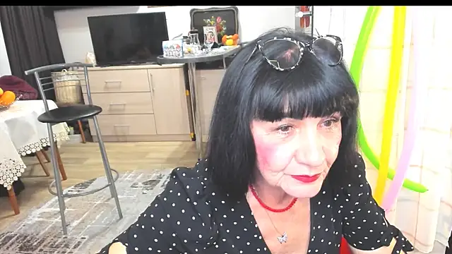 Tina Joness online show from 01/22/25, 06:31