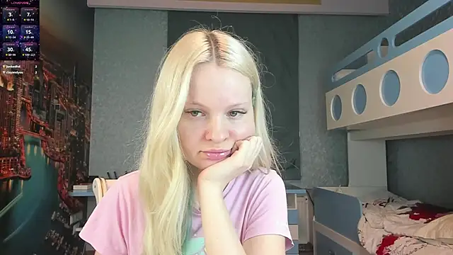 Snapshot of Masha_2002 chatting on 06/06/26, 06:02 Masha 2002 online show from 06/06/26, 06:02