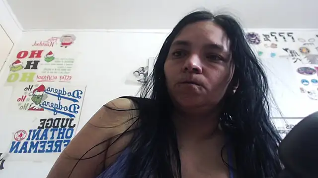 veronica salas online show from 04/05/26, 01:40