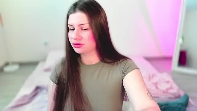 JuicyHelenX online show from 06/20/26, 07:35