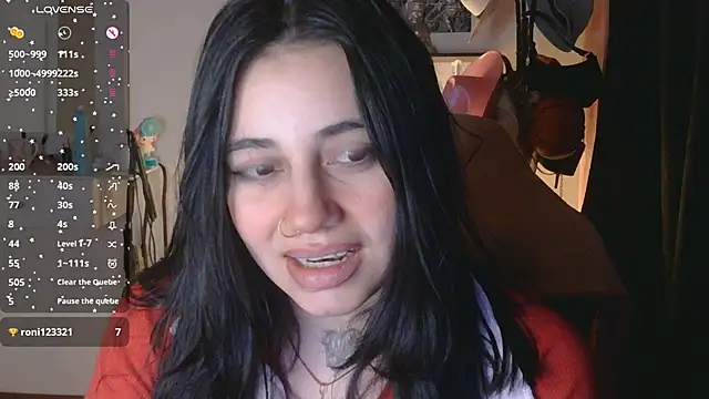 Snapshot of val_bardot chatting on 06/13/26, 02:09 val bardot online show from 06/13/26, 02:09