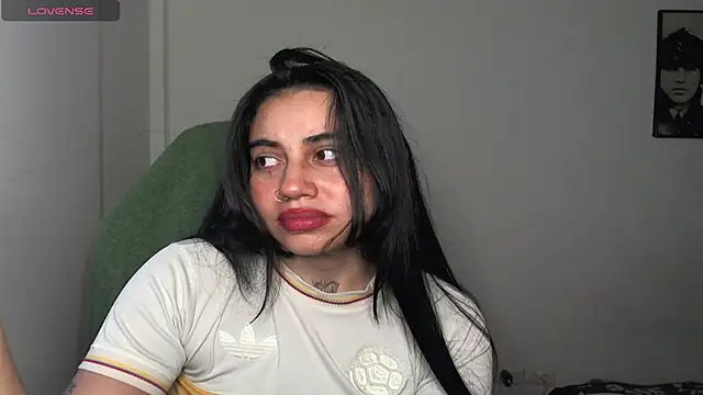 val bardot online show from 03/19/26, 03:12