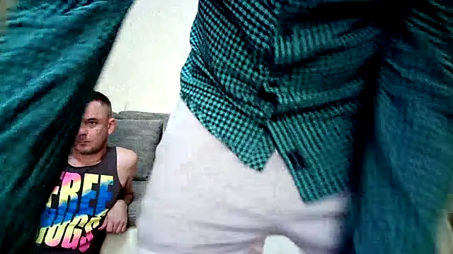 Snapshot of Alex_Tobey chatting on 10/03/25, 01:20 Alex Tobey online show from 10/03/25, 01:20