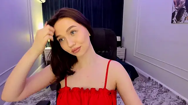 Snapshot of GracefulLook chatting on 03/14/25, 07:55 GracefulLook online show from 03/14/25, 07:55