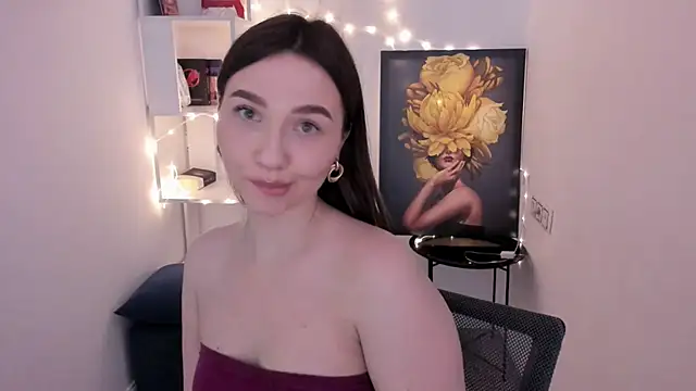 Snapshot of GracefulLook chatting on 02/23/25, 09:55 GracefulLook online show from 02/23/25, 09:55