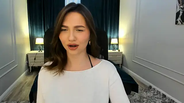 Snapshot of GracefulLook chatting on 03/02/25, 02:47 GracefulLook online show from 03/02/25, 02:47