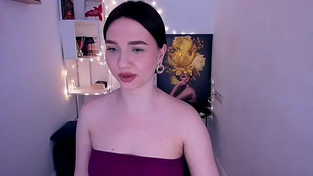 Snapshot of GracefulLook chatting on 03/07/25, 09:40 GracefulLook online show from 03/07/25, 09:40