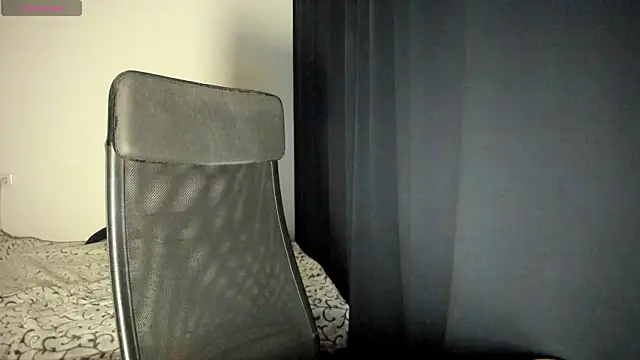 Ella   Bell online show from 11/18/25, 12:30