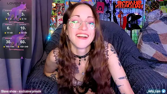 Snapshot of ServantBrook chatting on 11/04/25, 05:44 ServantBrook online show from 11/04/25, 05:44