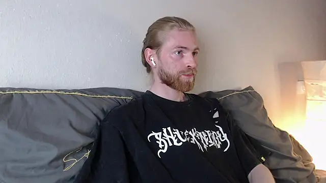 Snapshot of Damien_Bi chatting on 10/05/25, 08:43 Damien Bi online show from 10/05/25, 08:43