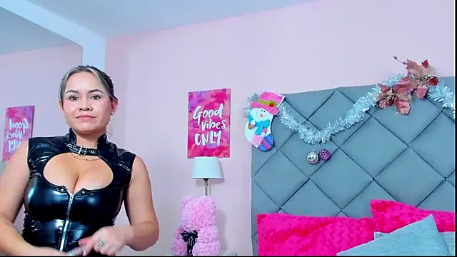 TaylorEvanss online show from 12/21/25, 08:20