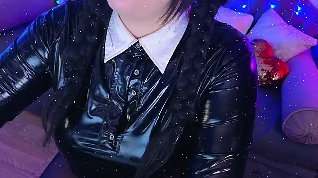 wickedxqueen online show from 01/01/25, 11:40