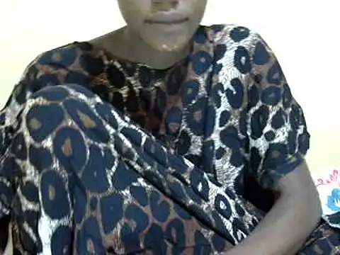 Snapshot of Slender-simple1 chatting on 02/22/25, 09:45 Slender-simple1 online show from 02/22/25, 09:45