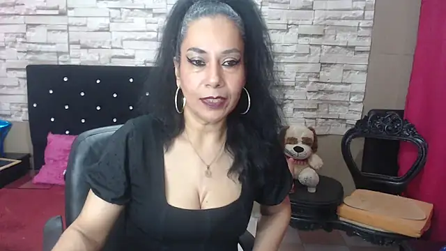 MarianaNight02 online show from 11/20/25, 04:46