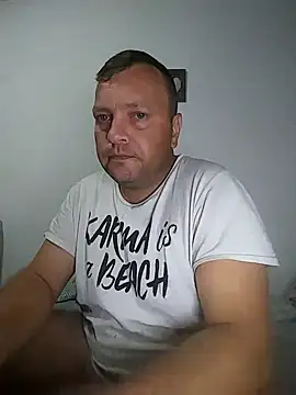 Snapshot of Bury0117 chatting on 09/30/25, 05:46 Bury0117 online show from 09/30/25, 05:46