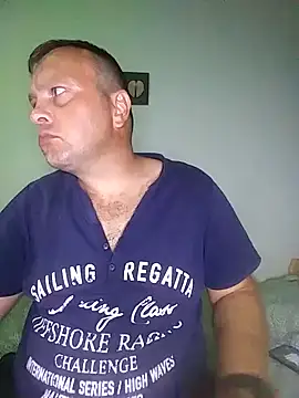 Snapshot of Bury0117 chatting on 09/28/25, 06:15 Bury0117 online show from 09/28/25, 06:15