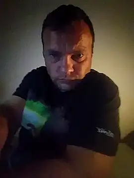 Snapshot of Bury0117 chatting on 10/26/25, 10:54 Bury0117 online show from 10/26/25, 10:54