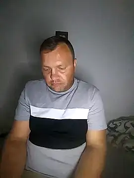 Snapshot of Bury0117 chatting on 09/30/25, 11:44 Bury0117 online show from 09/30/25, 11:44