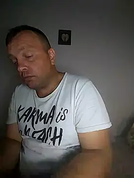 Snapshot of Bury0117 chatting on 09/29/25, 12:11 Bury0117 online show from 09/29/25, 12:11