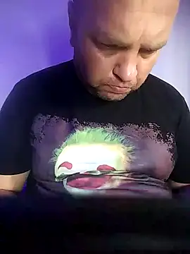 Snapshot of Bury0117 chatting on 11/02/25, 11:04 Bury0117 online show from 11/02/25, 11:04