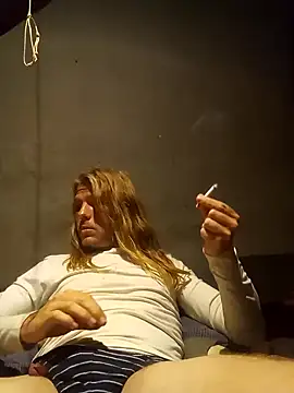 Snapshot of Salted_Playday chatting on 01/08/25, 01:32 Salted Playday online show from 01/08/25, 01:32