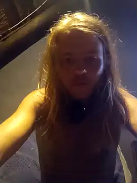 Snapshot of Salted_Playday chatting on 01/10/25, 04:01 Salted Playday online show from 01/10/25, 04:01