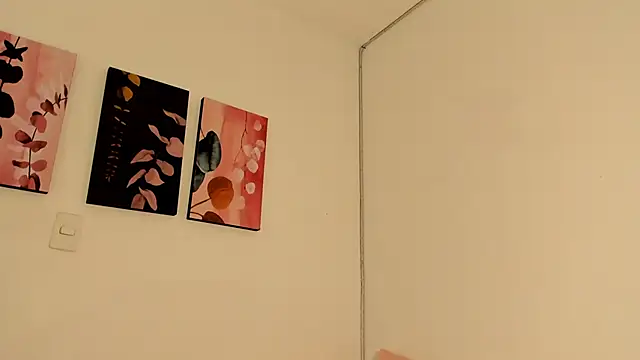 Estrella Duran online show from 02/03/25, 10:43