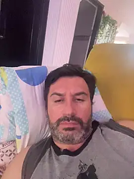 Snapshot of rodrher81 chatting on 06/19/26, 07:52 rodrher81 online show from 06/19/26, 07:52