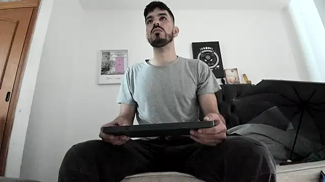 JohanyLatino online show from 02/25/25, 12:05