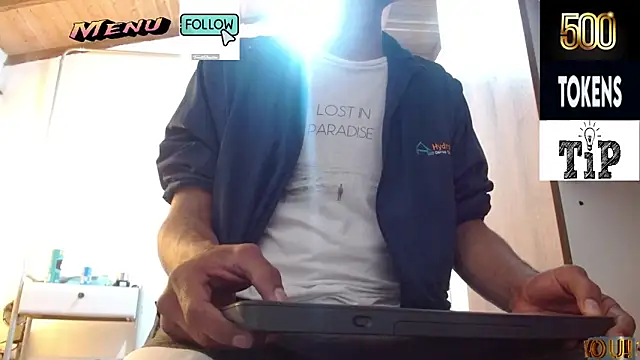 JohanyLatino online show from 03/26/26, 08:29