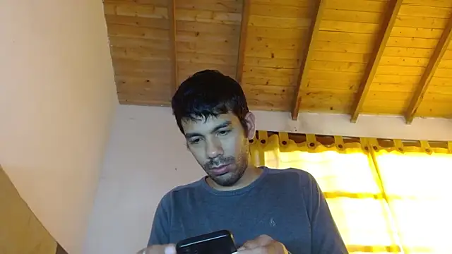 JohanyLatino online show from 06/11/26, 10:29