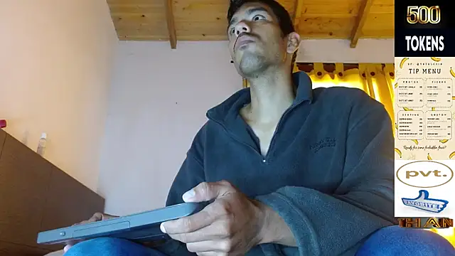 Snapshot of JohanyLatino chatting on 05/24/26, 07:03 JohanyLatino online show from 05/24/26, 07:03