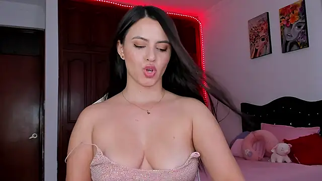 Sara Squirting Heels online show from 06/04/26, 09:41
