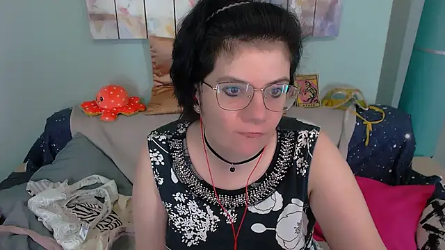 EverlyRays online show from 11/26/25, 12:38