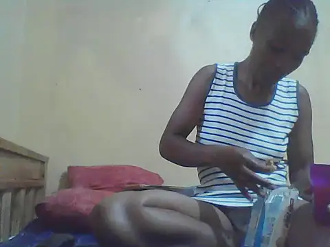 Snapshot of Smillie_prety chatting on 06/08/26, 12:38 Smillie prety online show from 06/08/26, 12:38