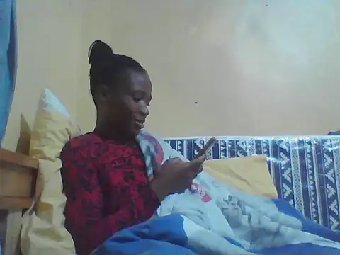 Snapshot of Smillie_prety chatting on 04/24/26, 03:52 Smillie prety online show from 04/24/26, 03:52