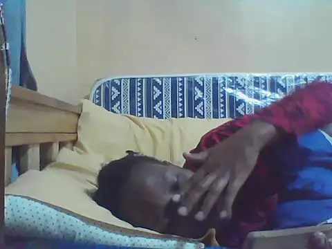 Snapshot of Smillie_prety chatting on 04/25/26, 04:04 Smillie prety online show from 04/25/26, 04:04