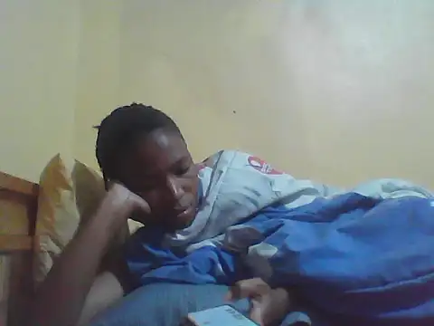 Snapshot of Smillie_prety chatting on 05/22/26, 05:27 Smillie prety online show from 05/22/26, 05:27