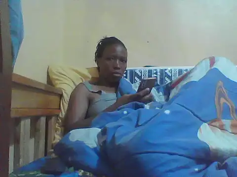 Snapshot of Smillie_prety chatting on 05/11/26, 02:35 Smillie prety online show from 05/11/26, 02:35