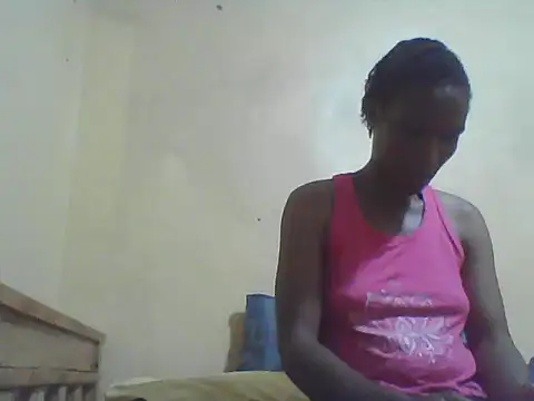 Snapshot of Smillie_prety chatting on 05/16/26, 03:44 Smillie prety online show from 05/16/26, 03:44